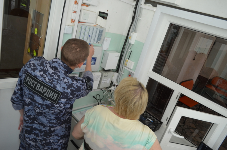 Росгвардия проверяет антитеррористическую защищенность пензенских школ и вузов