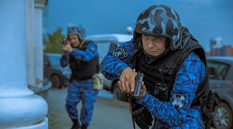 Сотрудники Росгвардии и полиции задержали мужчину, подозреваемого в нанесении ножевого ранения 14-летнему подростку в Пензе