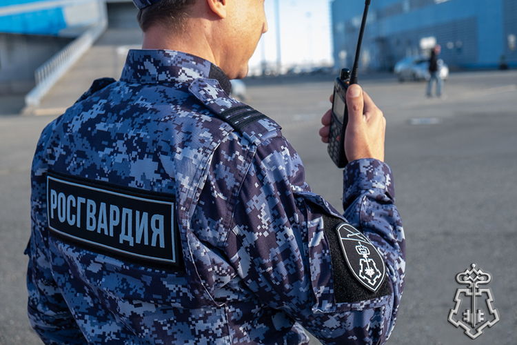 Росгвардейцами задержан нетрезвый пензенец, пытавшийся познакомится с продавцами-кассирами в ТЦ
